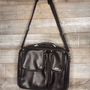 Samsonite Black Leather unisex travel carry on laptop business Bag compartments